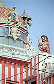 Varanasi, the temple of Kedaresvara at Kedara Ghat (south India style) 